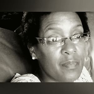 Meet your Posher, Valarie